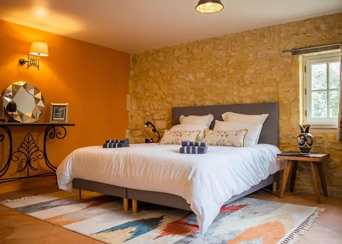 Πανσιόν Chateau Haut-clarise 3*